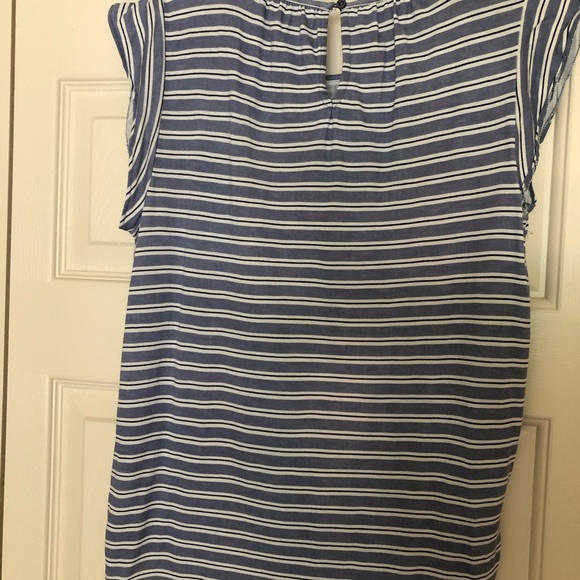 Loft Top🎈 - Picture 4 of 5